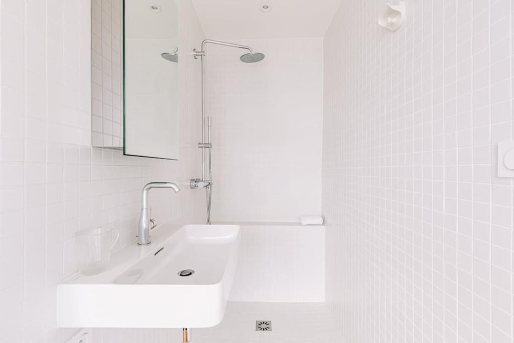 Bright Apartment In The 10Arr. - 4 People Paris Exterior photo